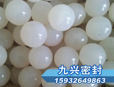 �ߏ������z��